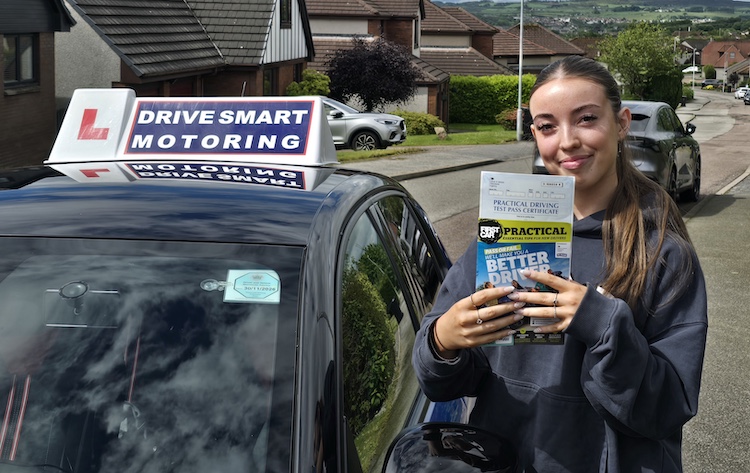 Lara Crockett of Aberdeen passed her practical driving test with Drive Smart Motoring.